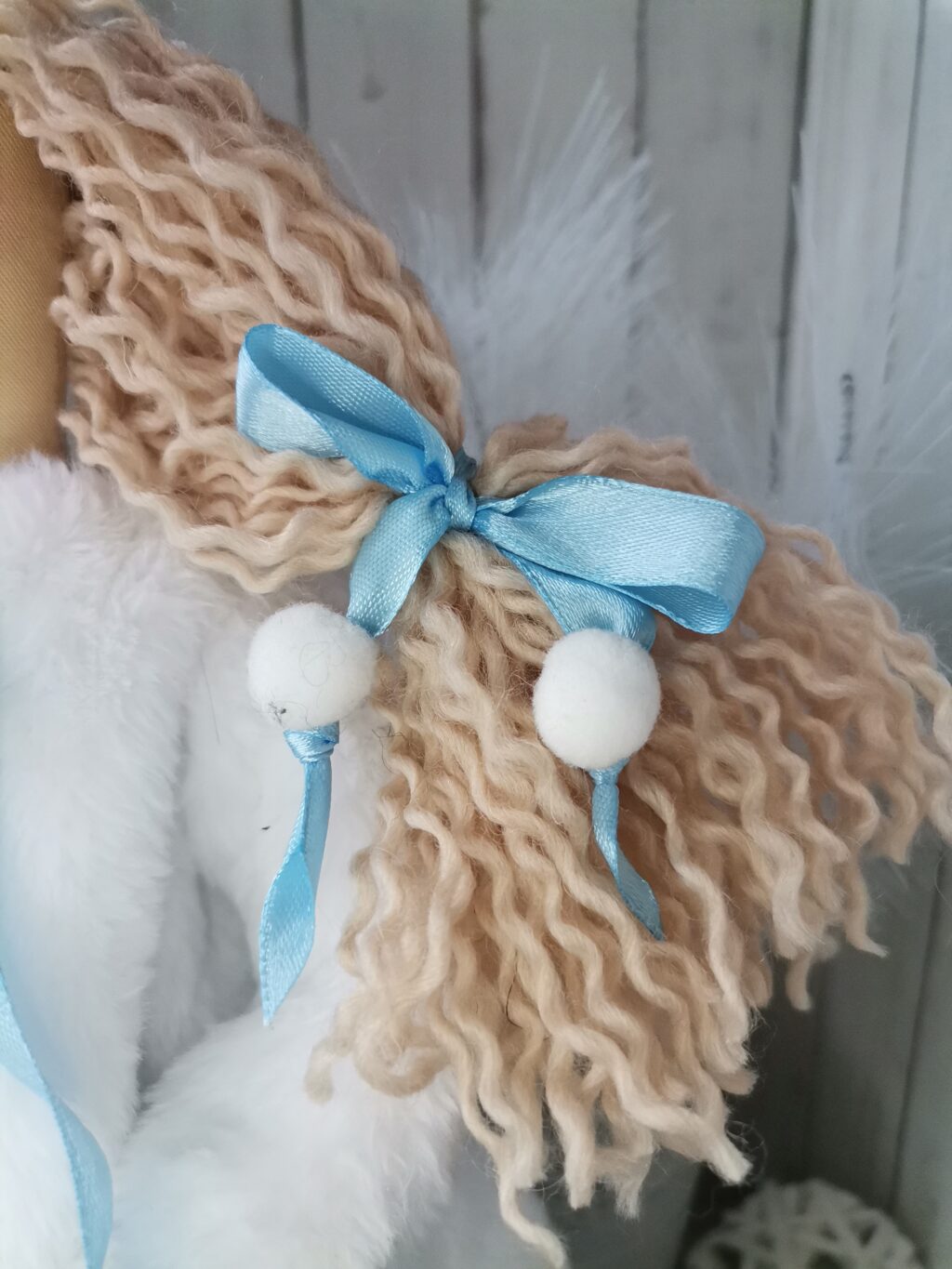 Кукла тильда интерьерная в белой шубке Метелица Новогодний подарок