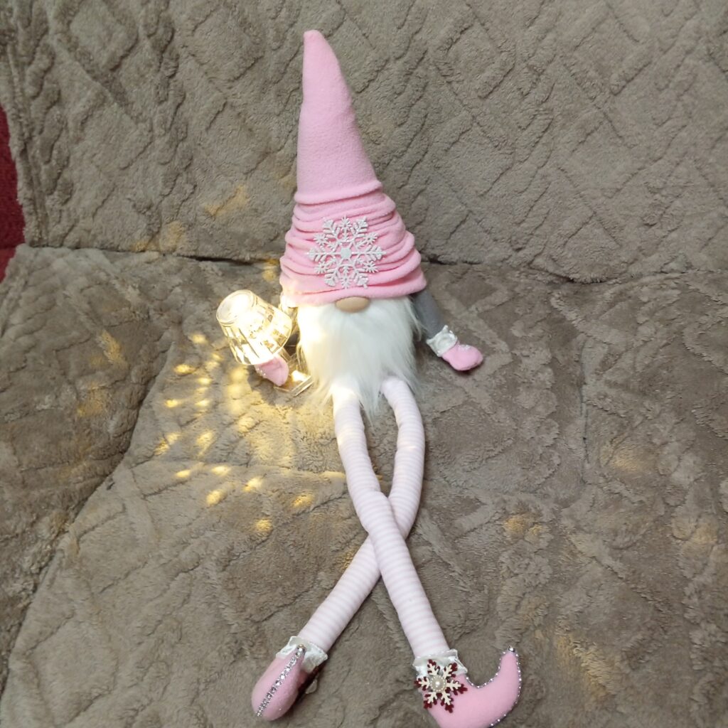 Новогодний гном, длинноногий, ручной работы