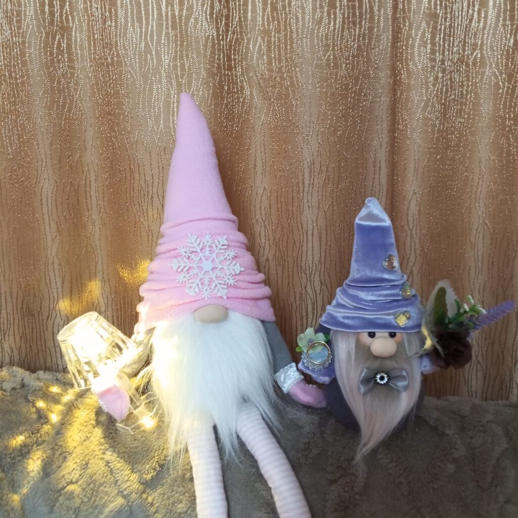 Новогодний гном, длинноногий, ручной работы