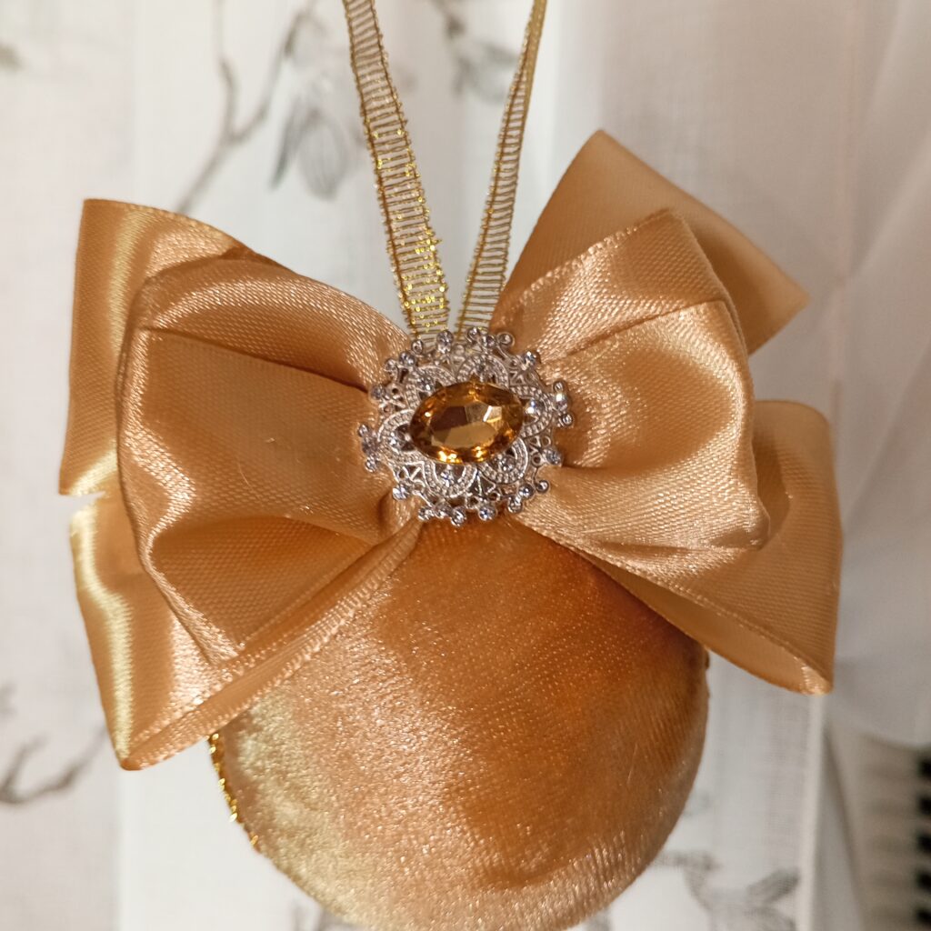 Новогодние ёлочные шары