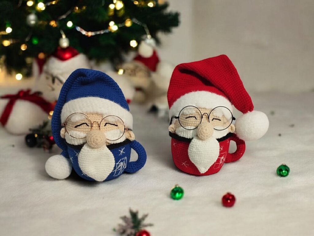 Вязаный дед мороз в кружке