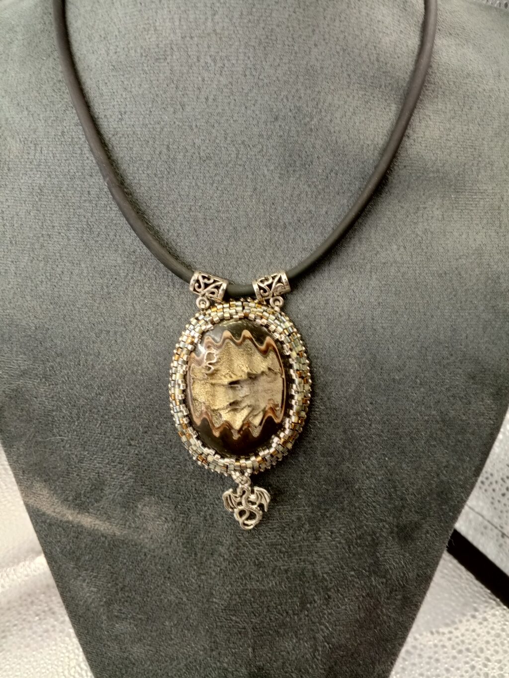 Кулон След дракона