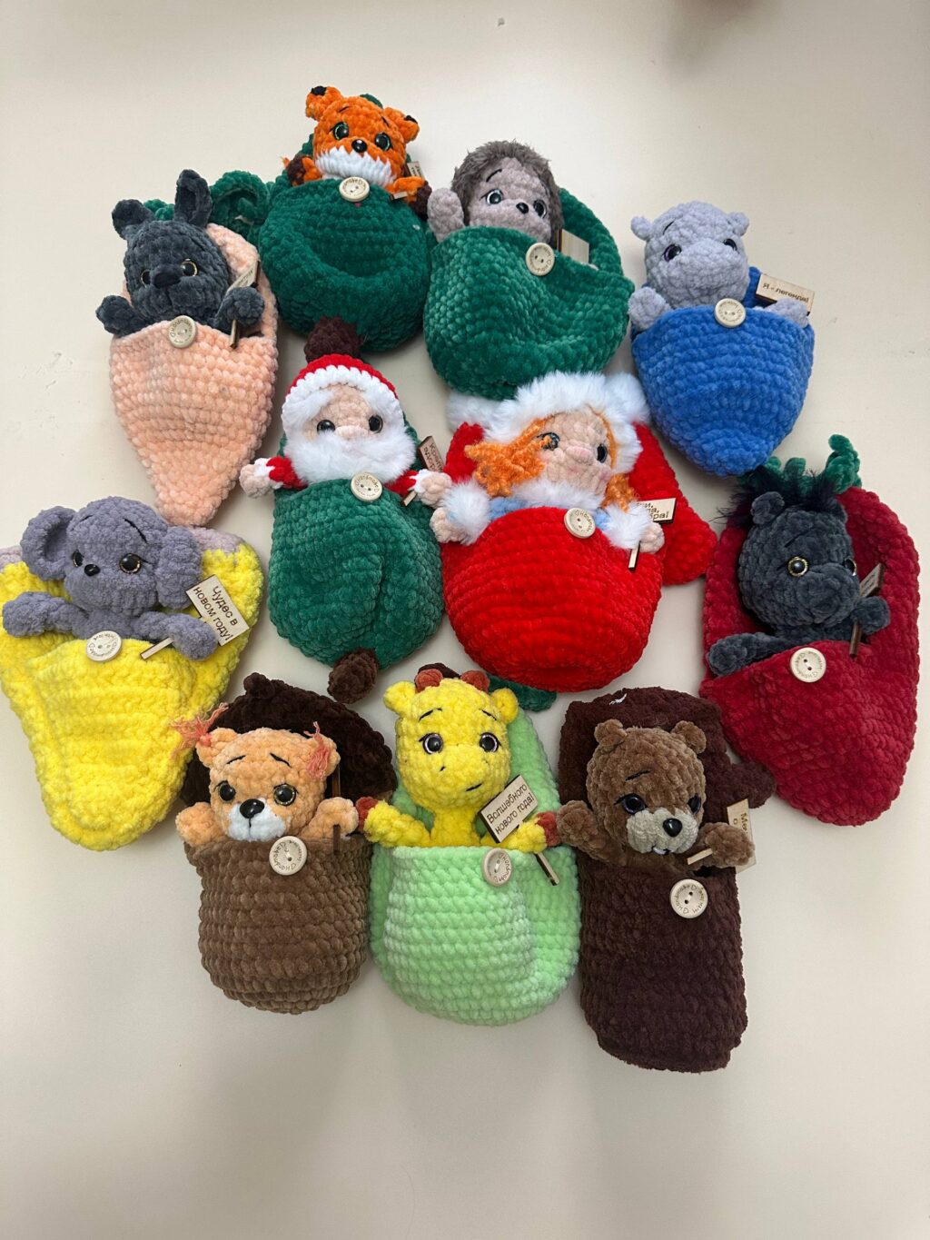 Игрушка в кормашке