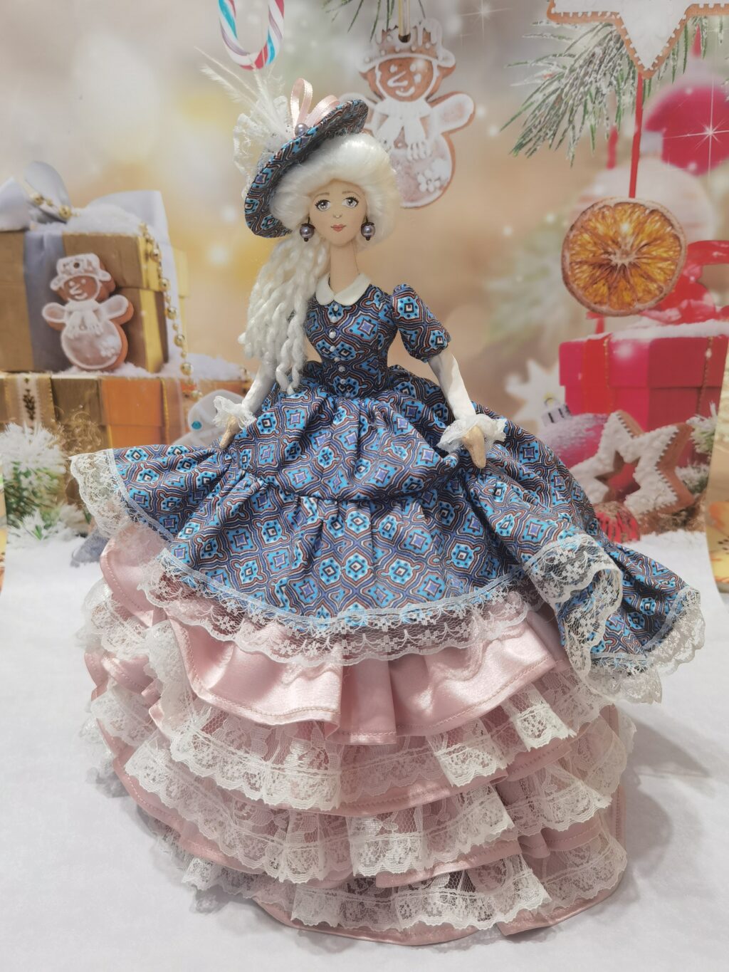 Интерьерная кукла барышня. Тряпичная барби. Тряпиенс.
