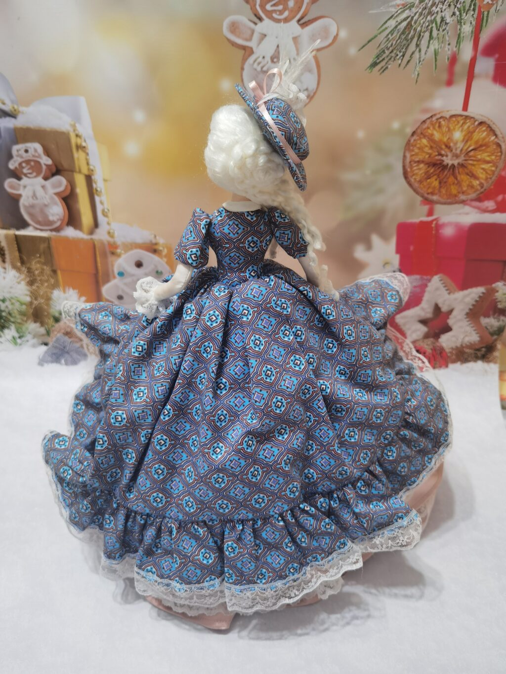 Интерьерная кукла барышня. Тряпичная барби. Тряпиенс.