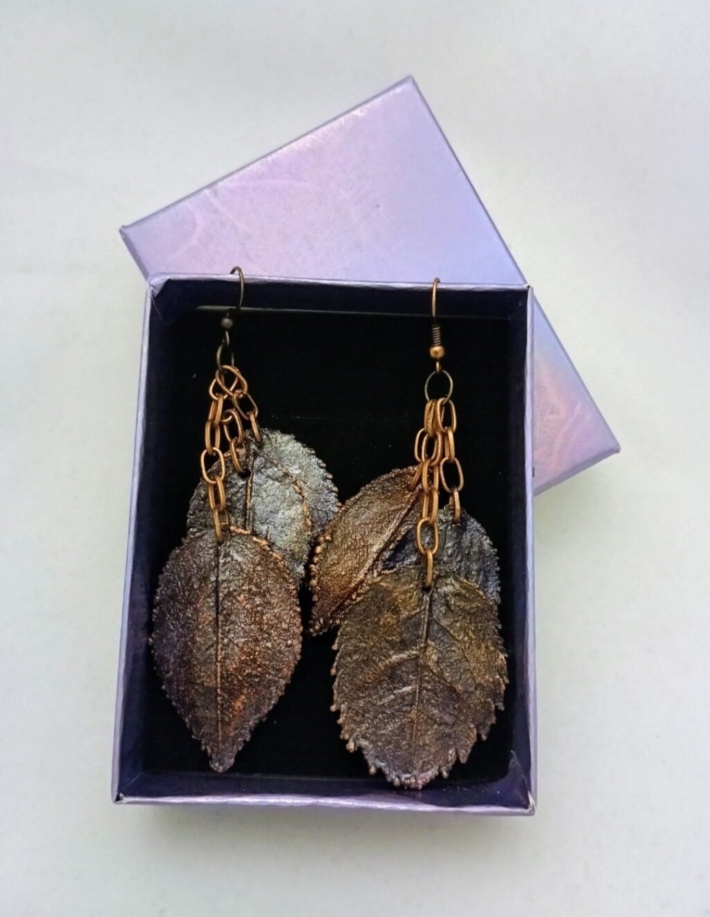 Листья розы серьги