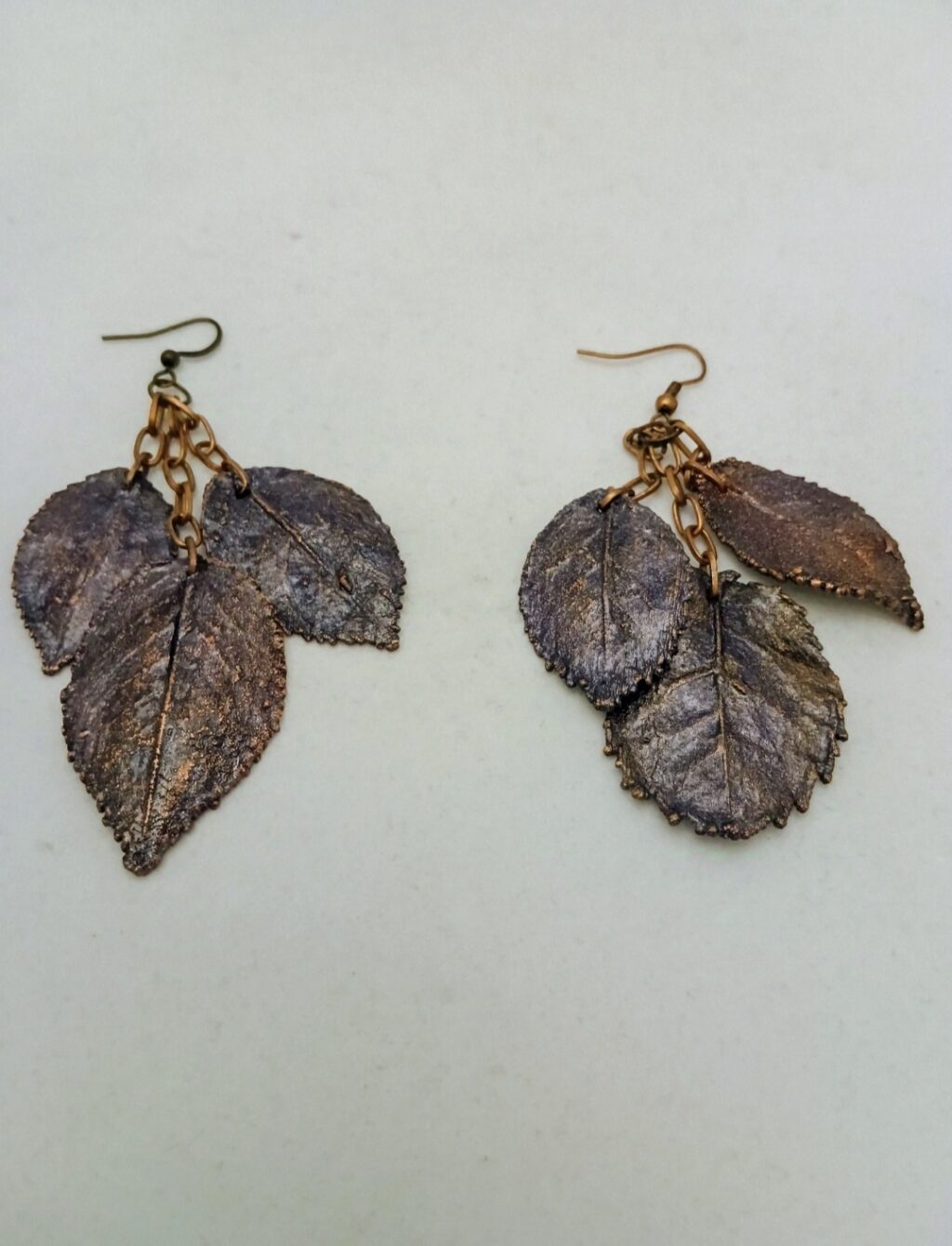 Листья розы серьги