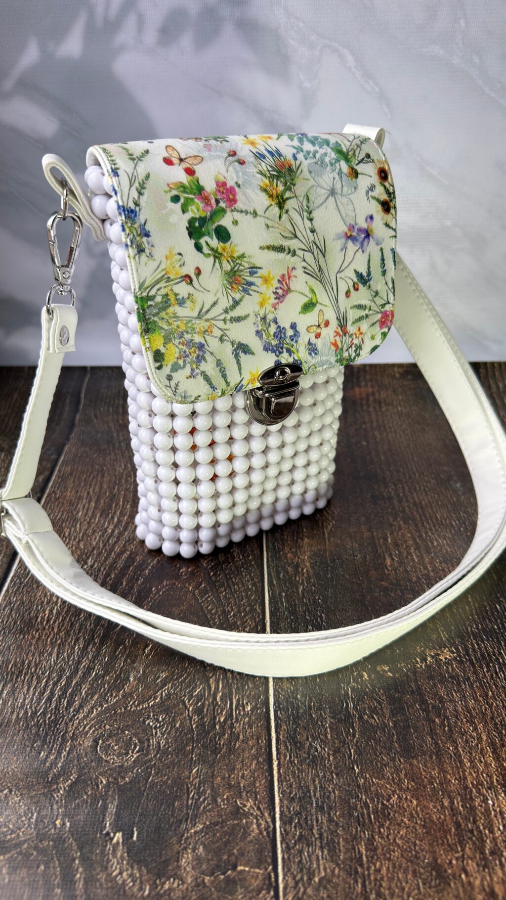 Сумочка с цветочным принтом