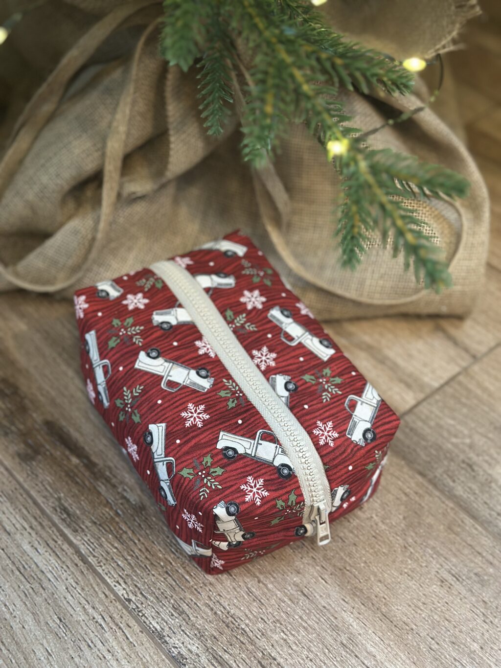 Новогодняя косметичка