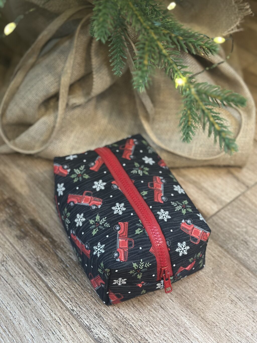 Новогодняя косметичка