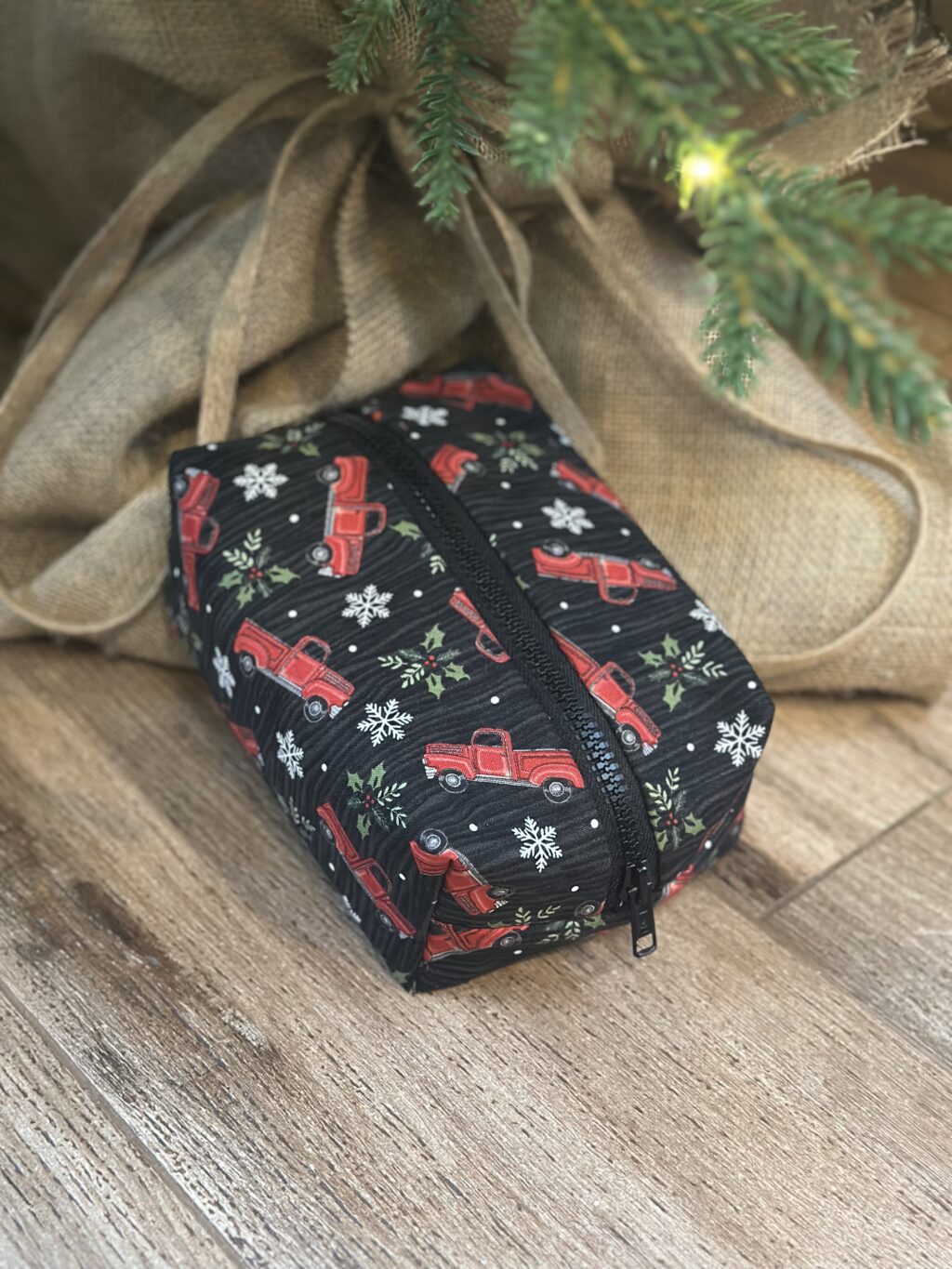 Новогодняя косметичка