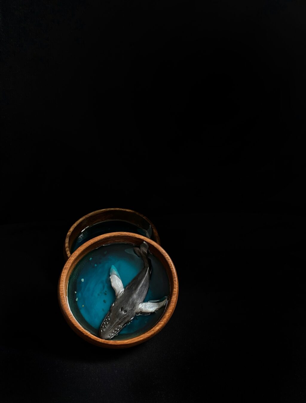 Чаша с китом для хранения украшений