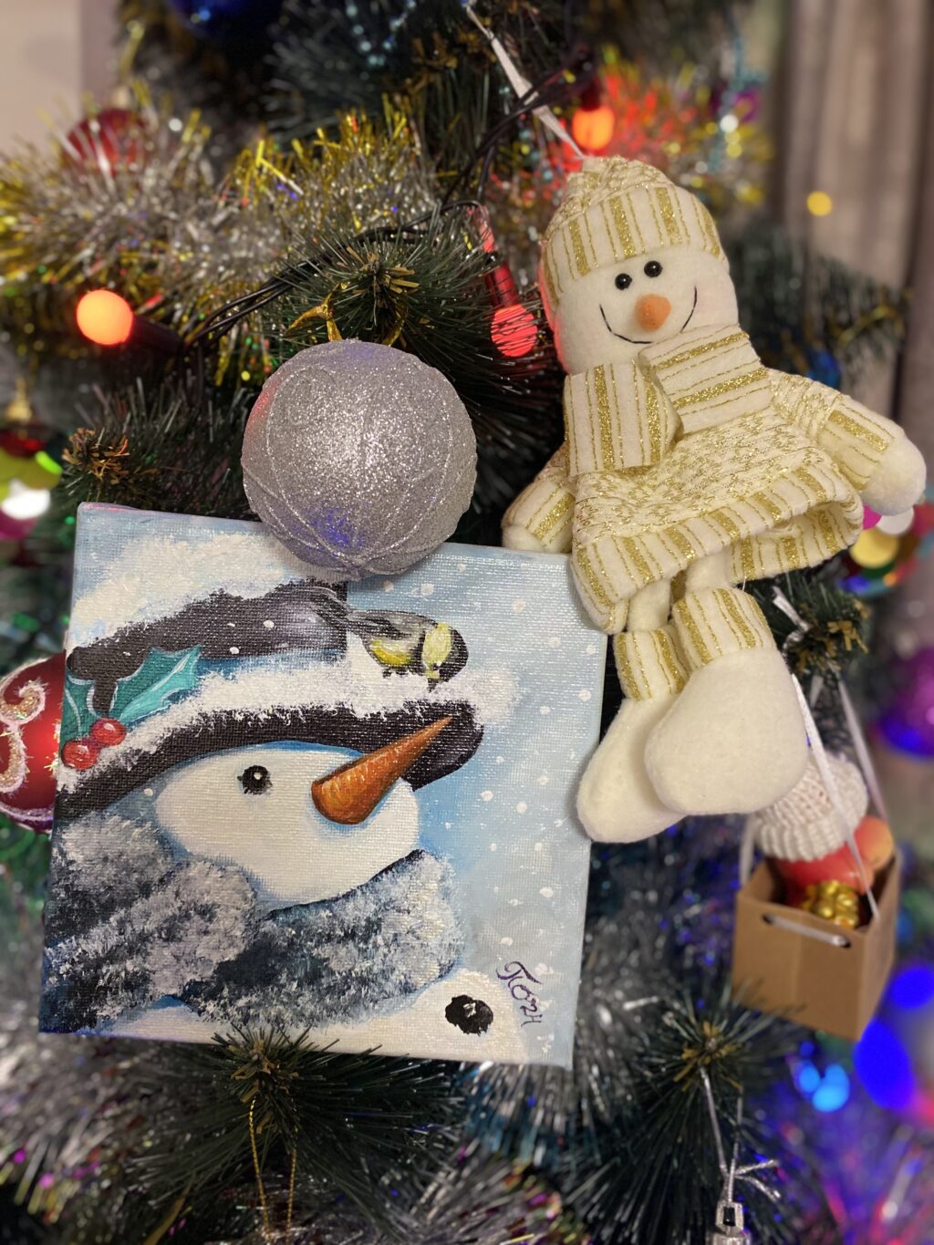 Картина «Снеговик и синичка»