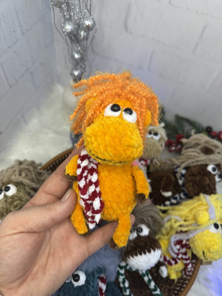 Вязаная лошадка