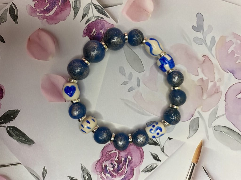 Браслеты из бусин ручной работы