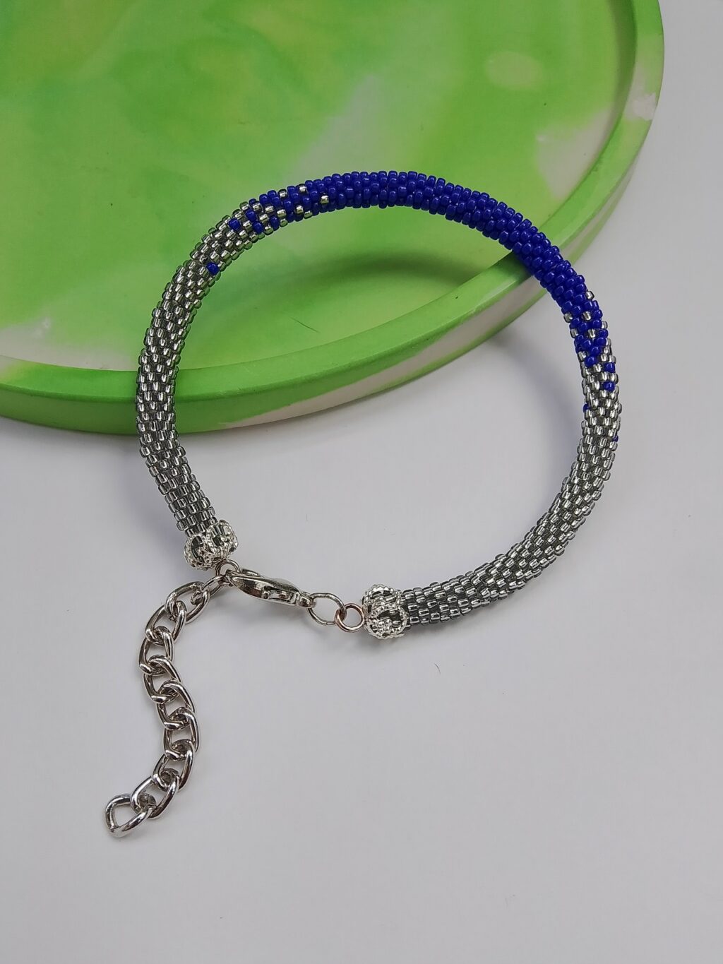 Браслет-градиент из бисера