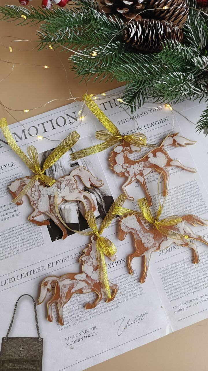 Новогодние игрушки