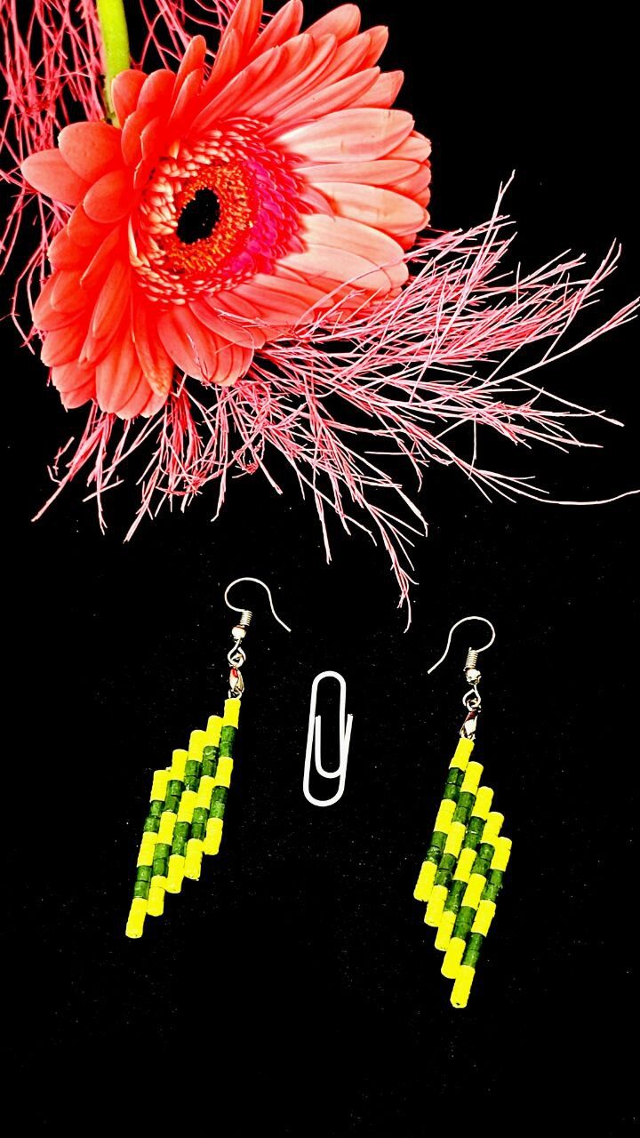 Геометрические серьги квиллинг.