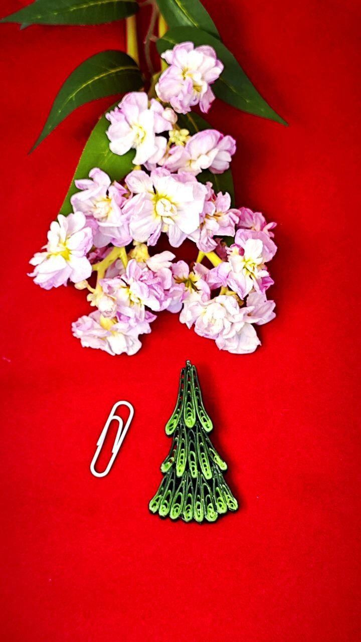Брошь Елочка квиллинг-графика