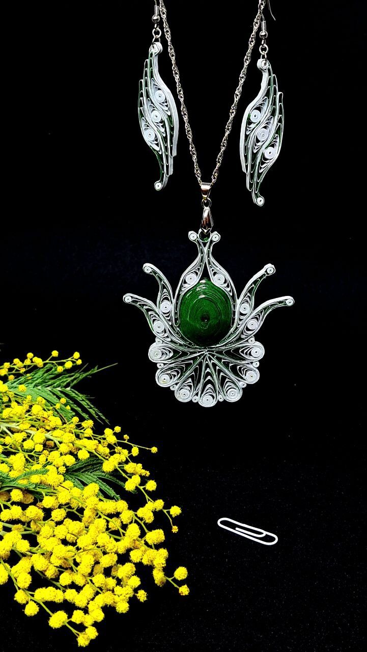 Комплект украшений квиллинг-графика