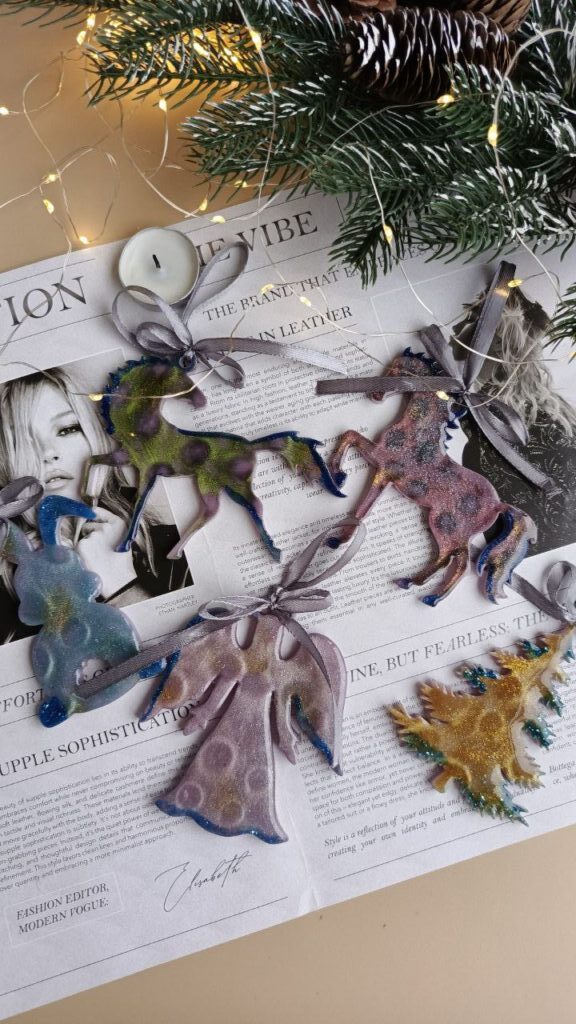 Новогодние игрушки