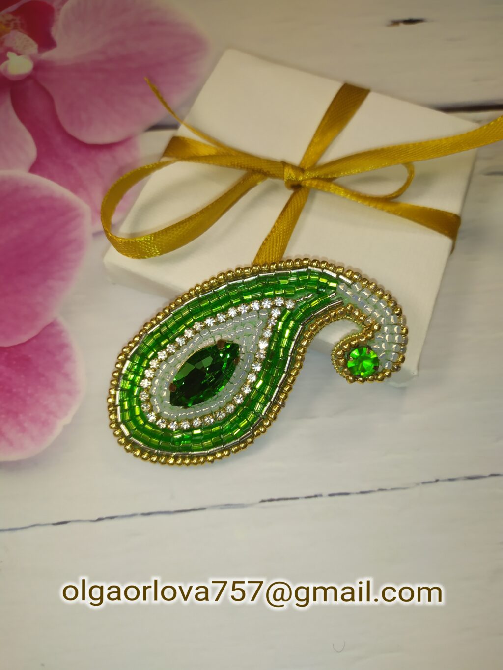 Брошь турецкий огурец