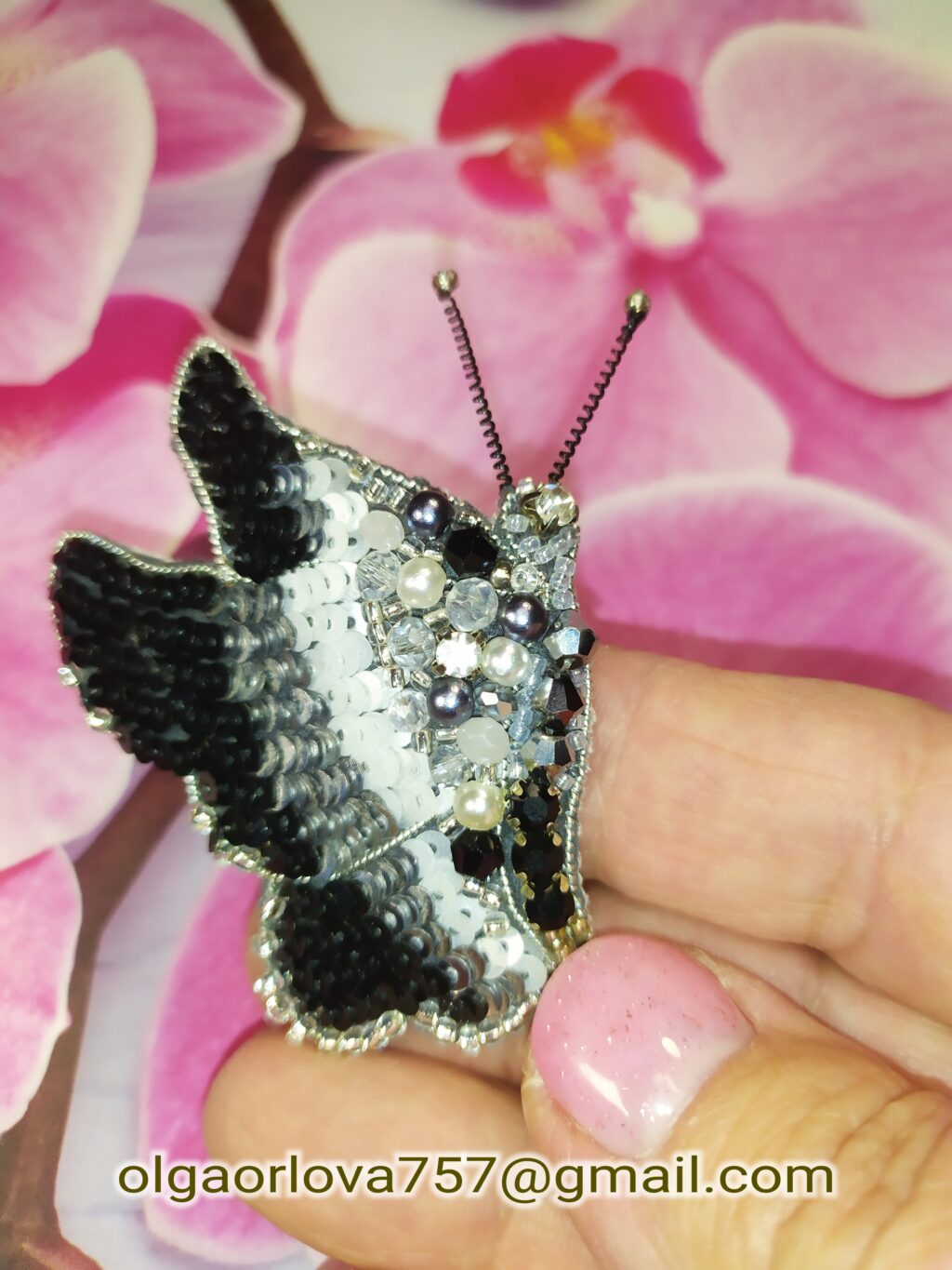 Брошь бабочка черная