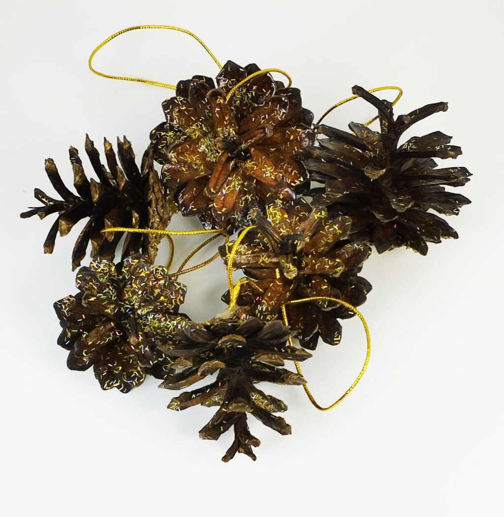 Шишки сосновые окрашенные (золотые, серебряные, с блестками)