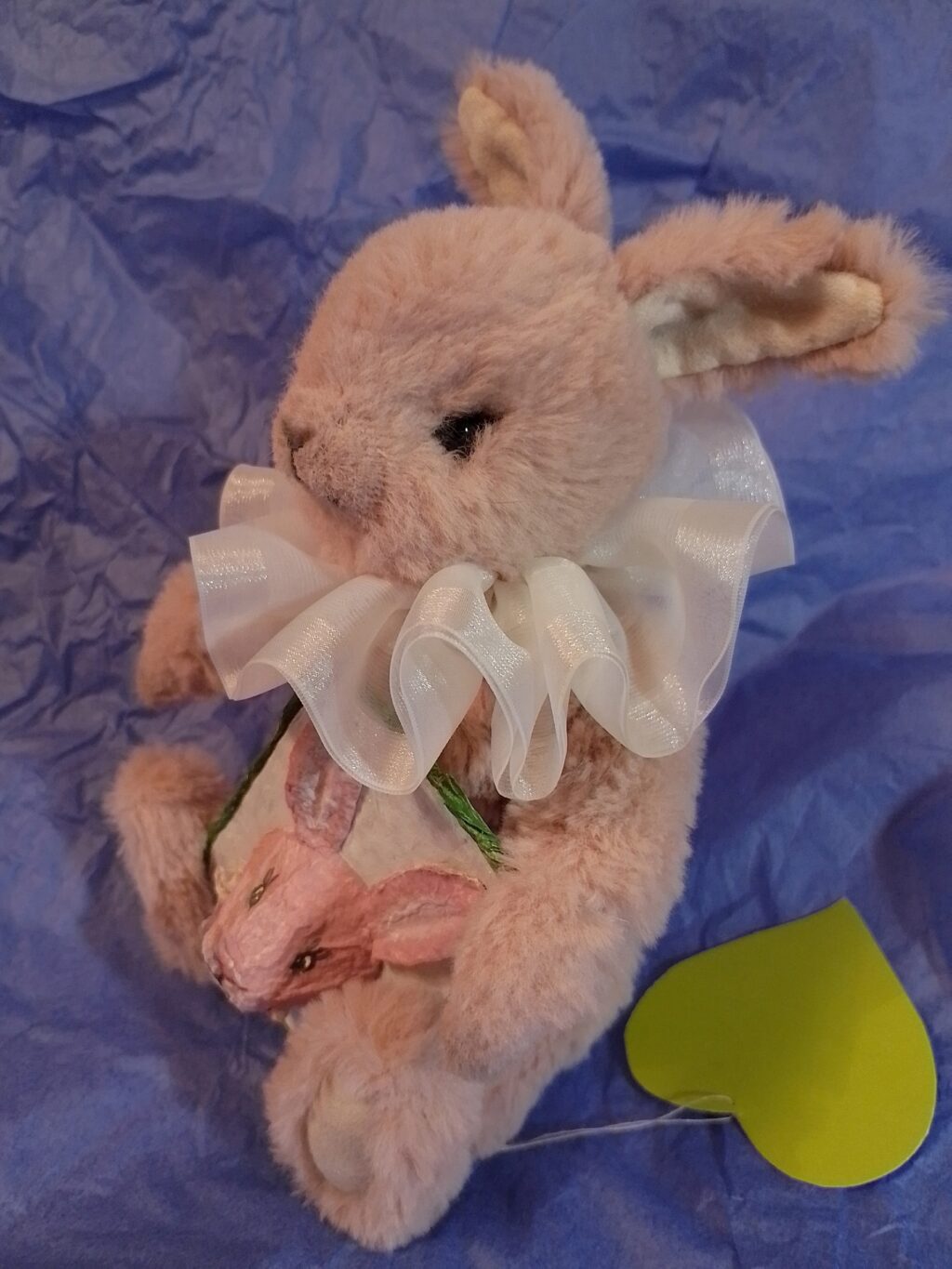 Зайка-художник