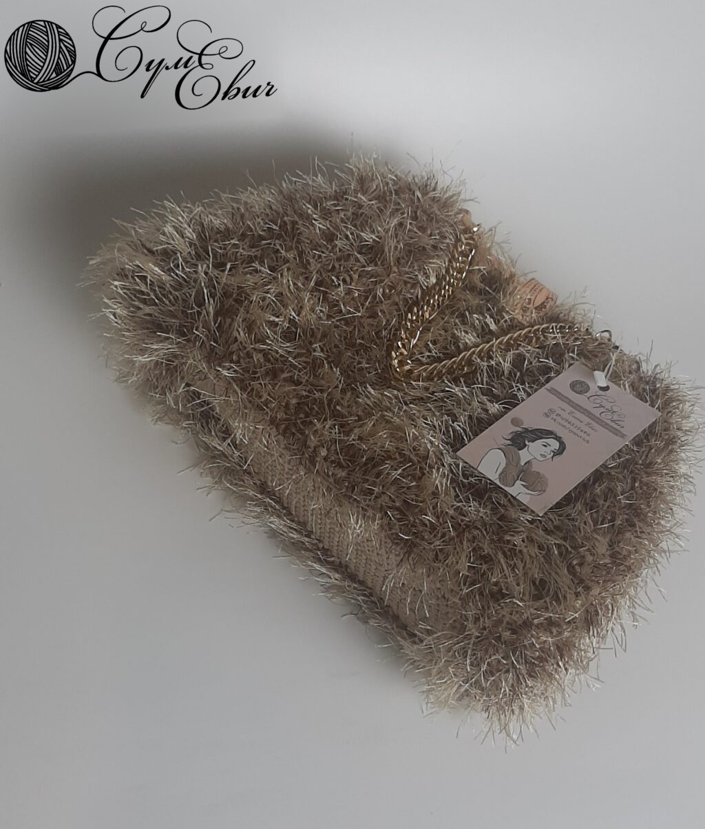 Сумка — клатч