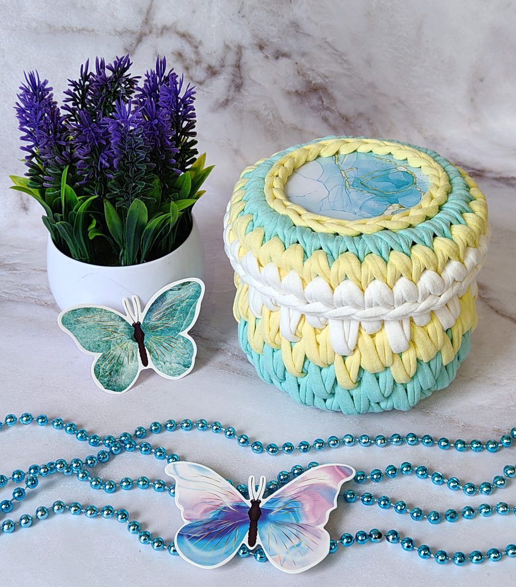 Шкатулка из трикотажной пряжи «Аквамарин»