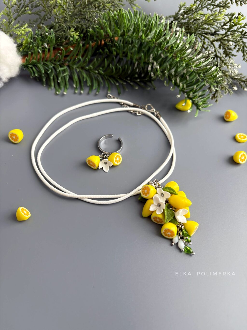 Набор украшений с лимонами из полимерной глины