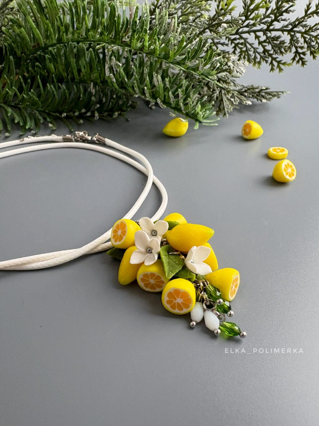 Набор украшений с лимонами из полимерной глины