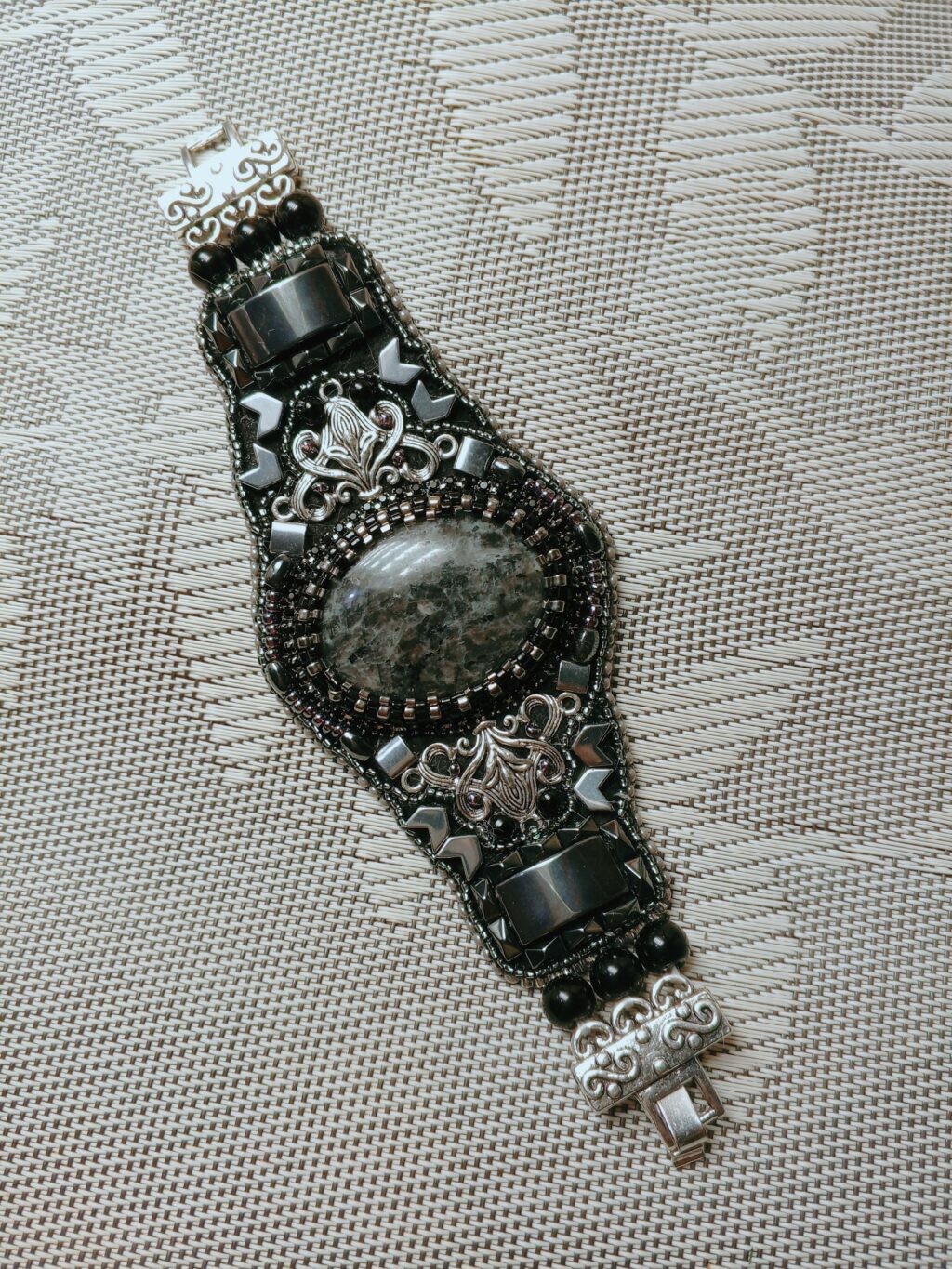 Браслет Зазеркалье