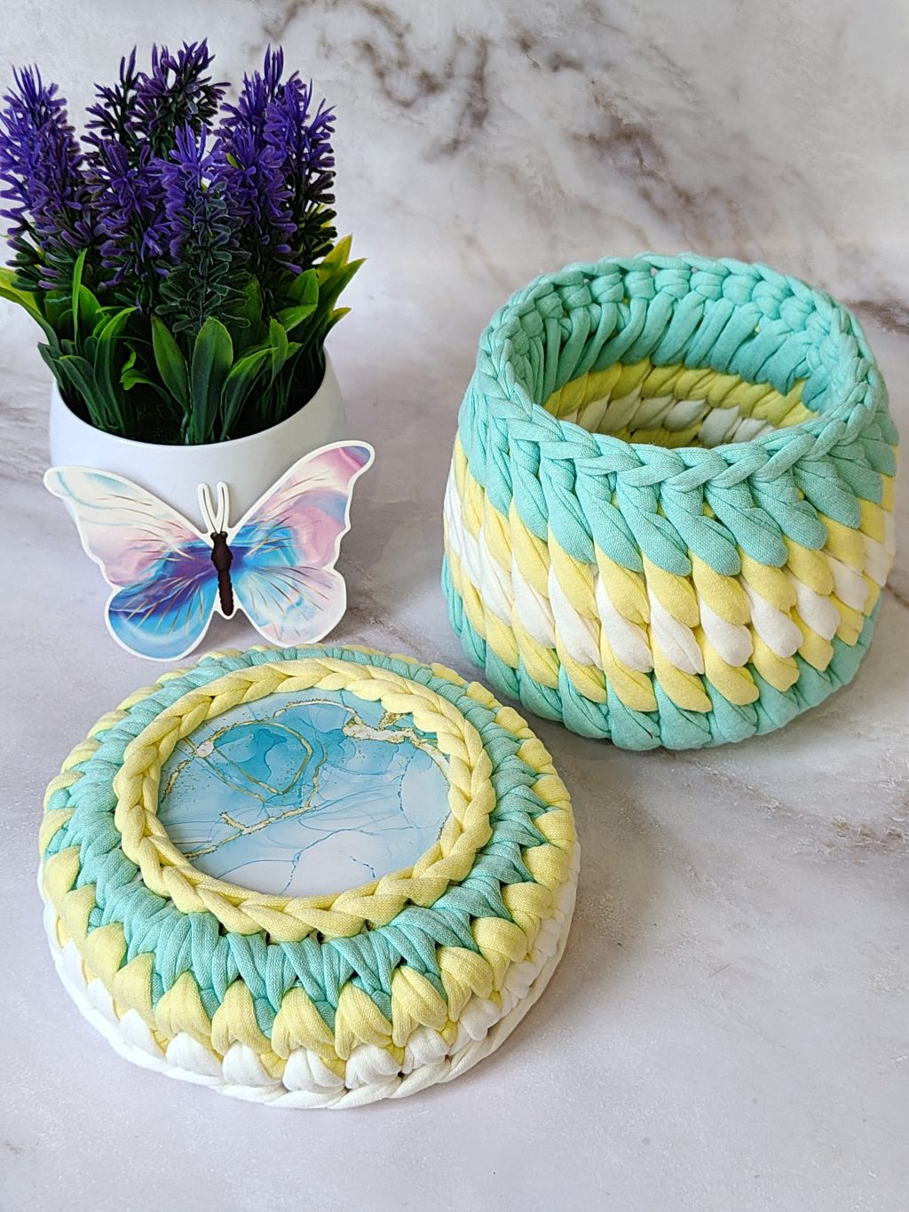 Шкатулка из трикотажной пряжи «Аквамарин»