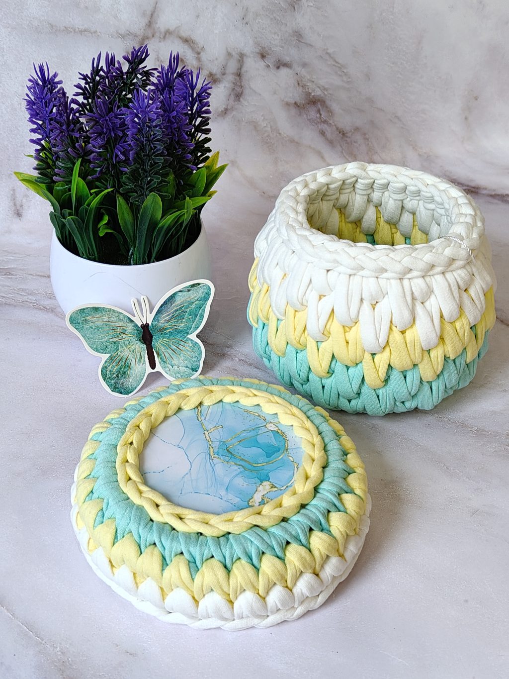 Шкатулка из трикотажной пряжи «Аквамарин»