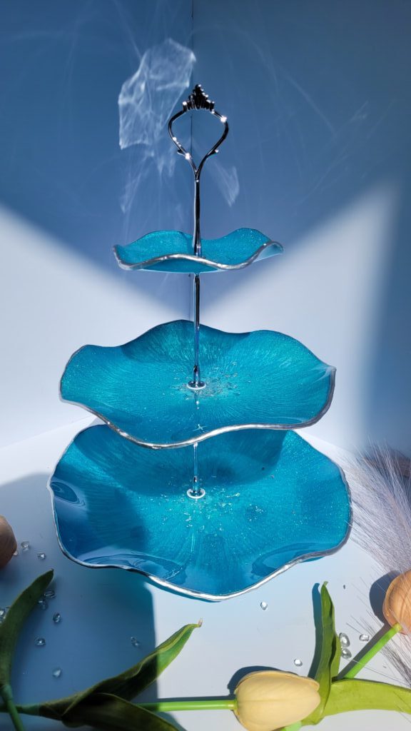 Конфетница трехярусная Бирюзовая из смолы