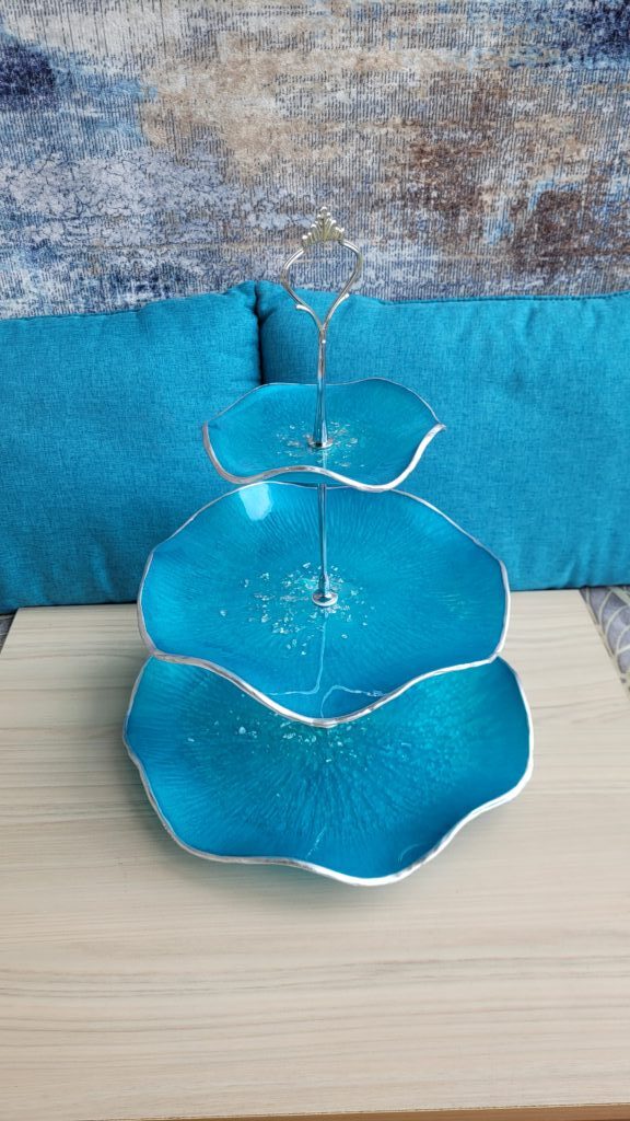 Конфетница трехярусная Бирюзовая из смолы