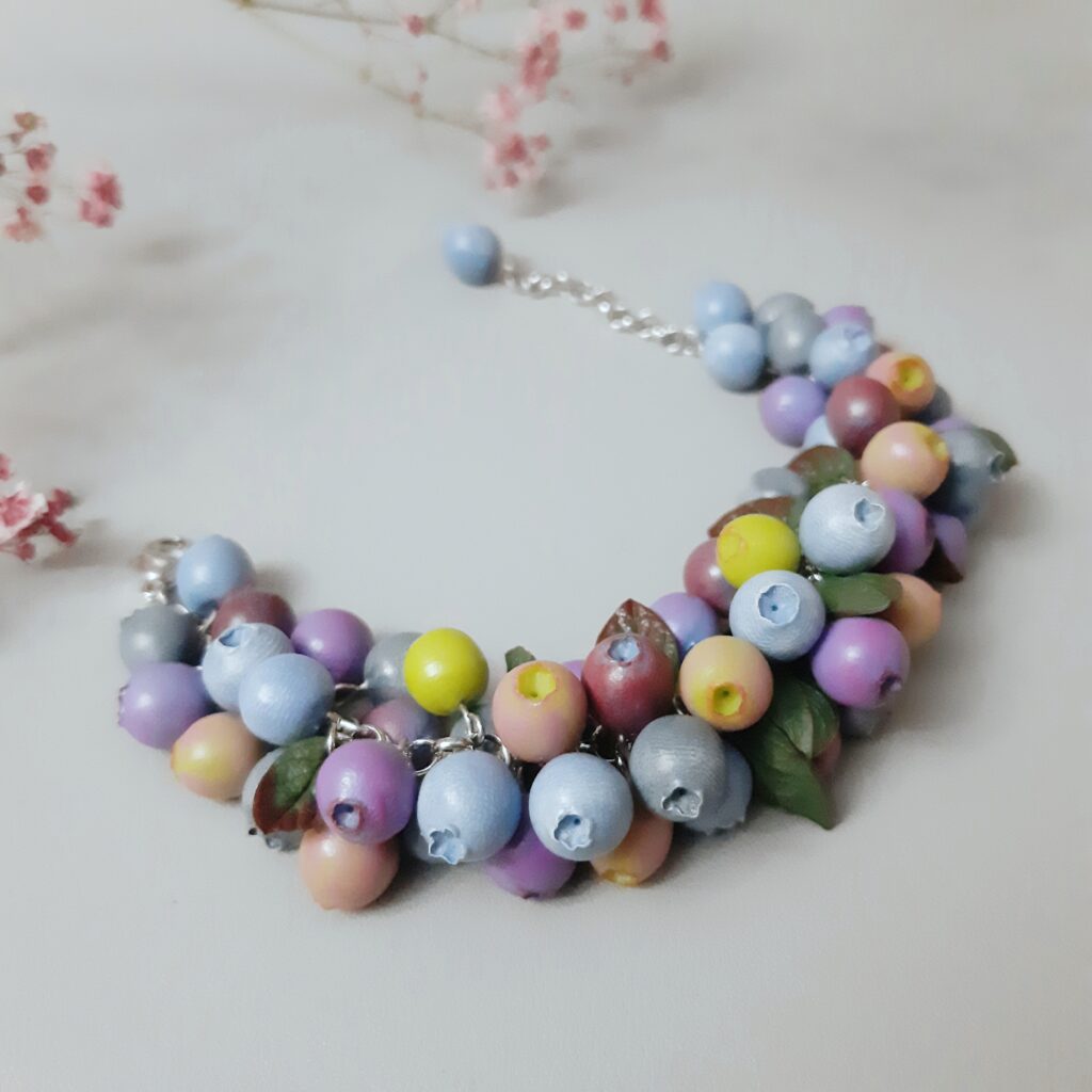 Браслет Голубика