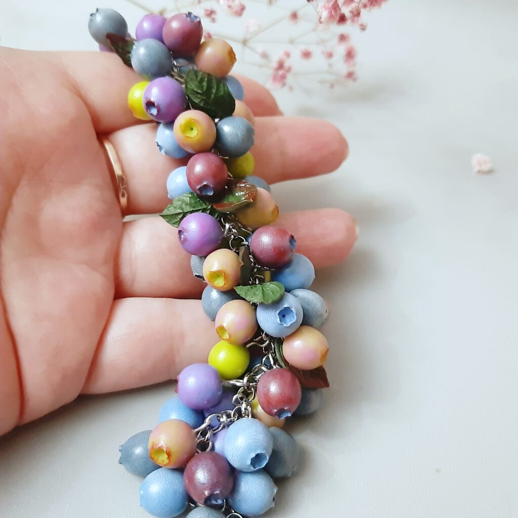 Браслет Голубика