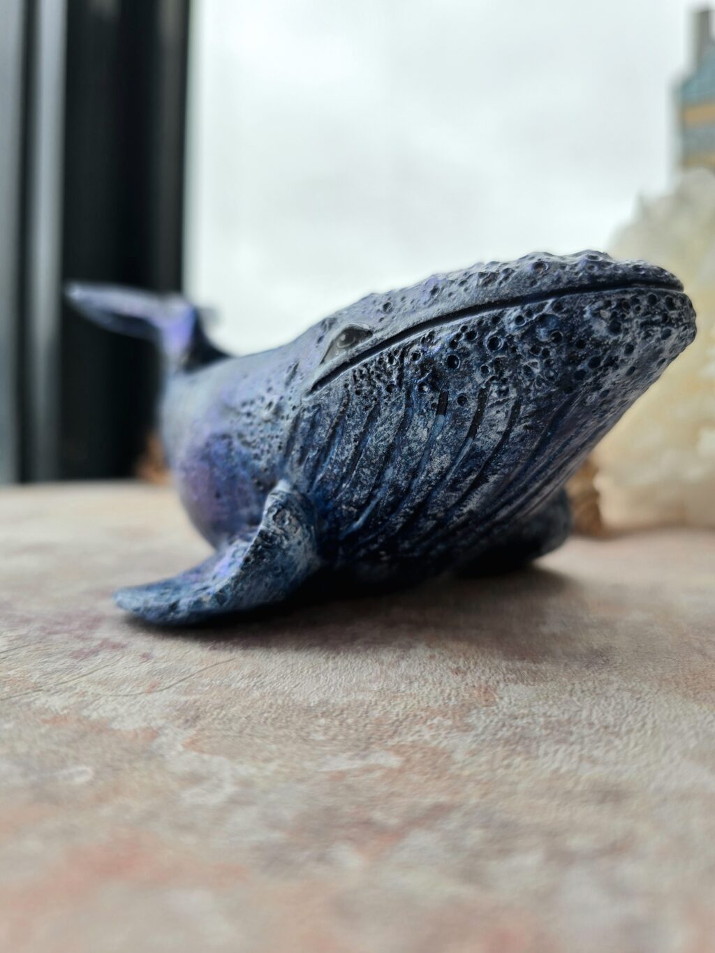 Свеча Синий кит интерьерная