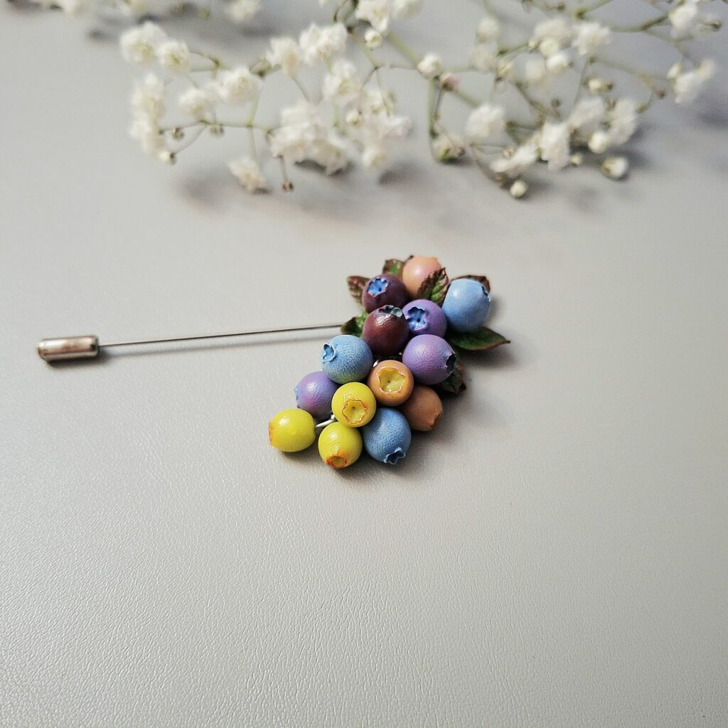 Брошь-игла Голубика