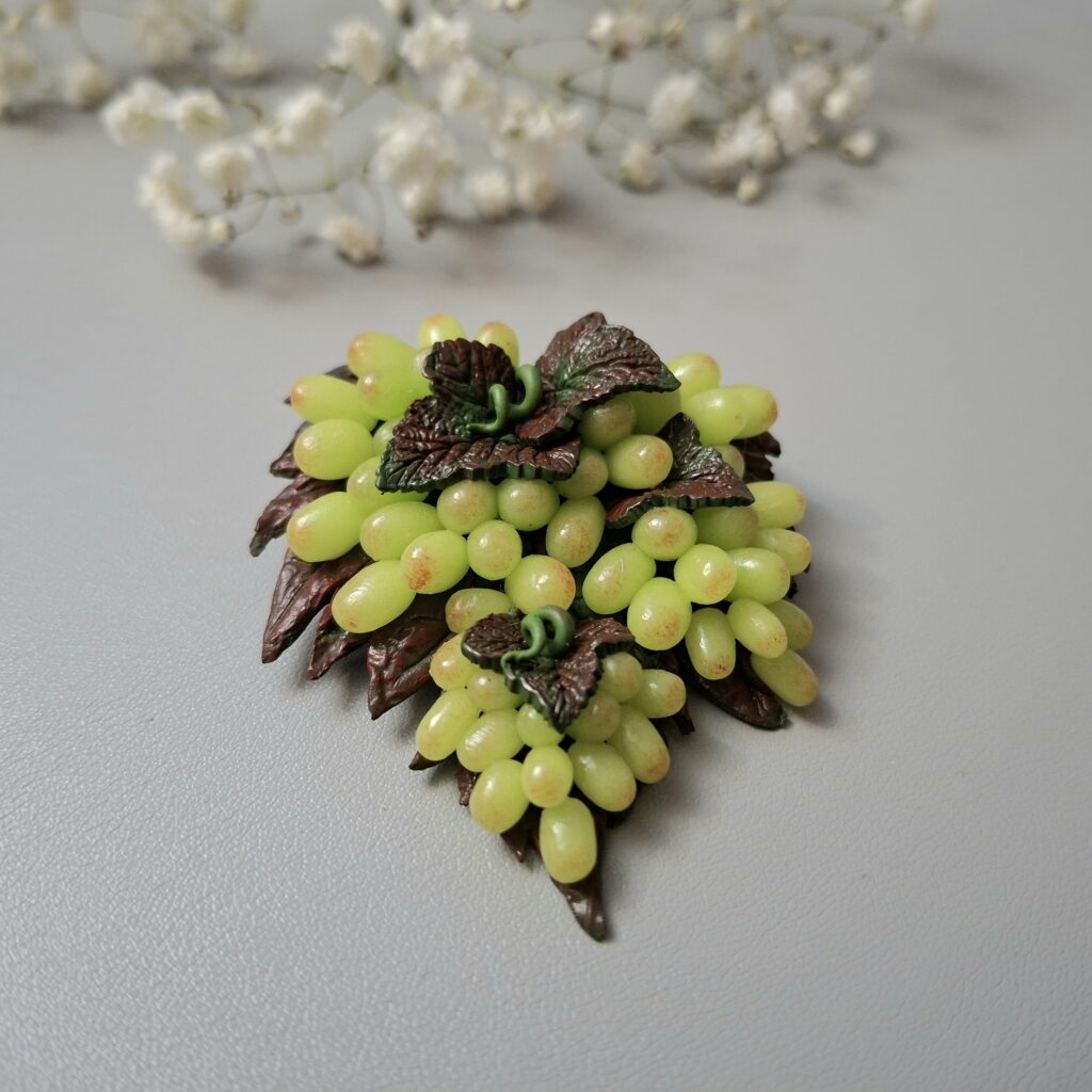 Брошь-булавка Гроздь винограда