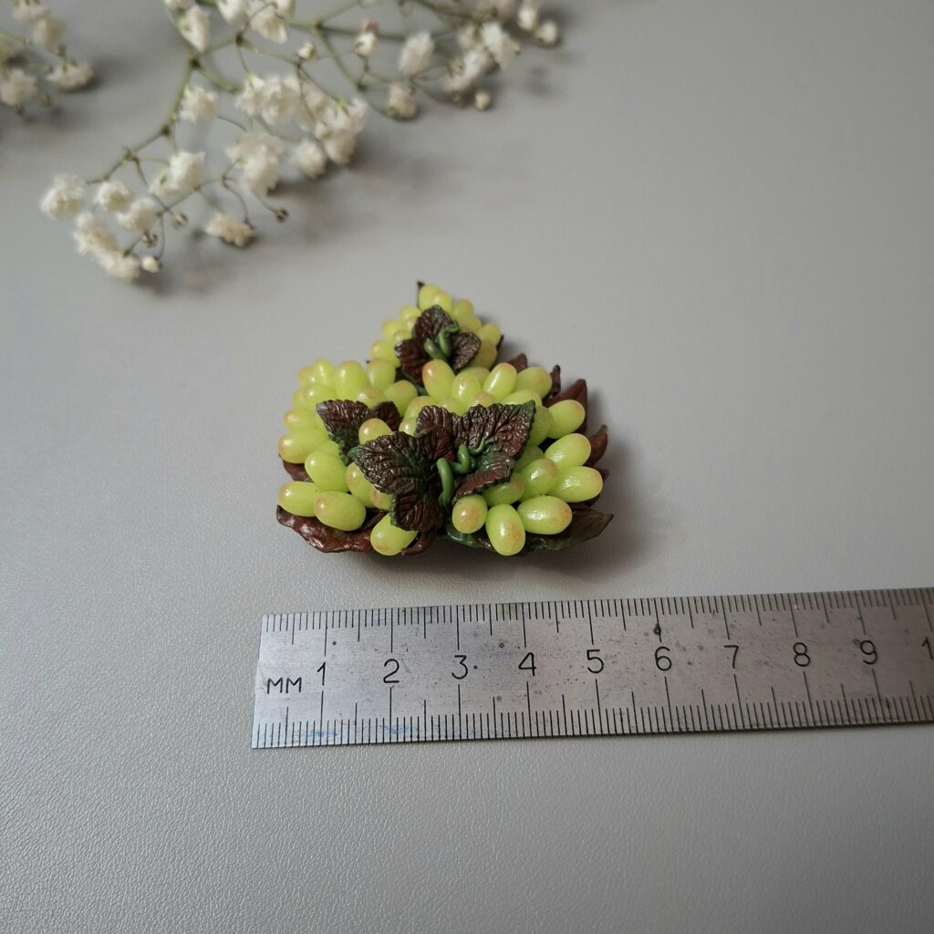Брошь-булавка Гроздь винограда