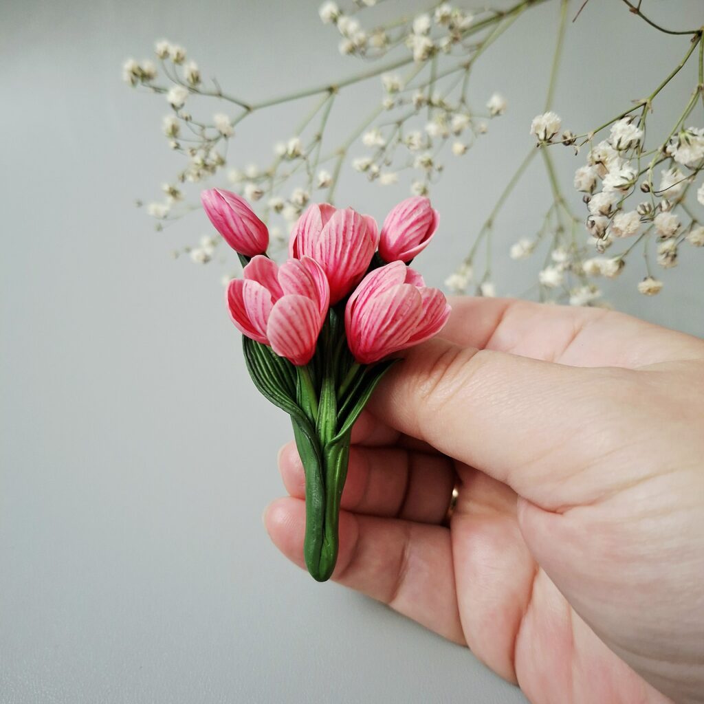 Брошь Весенние крокусы