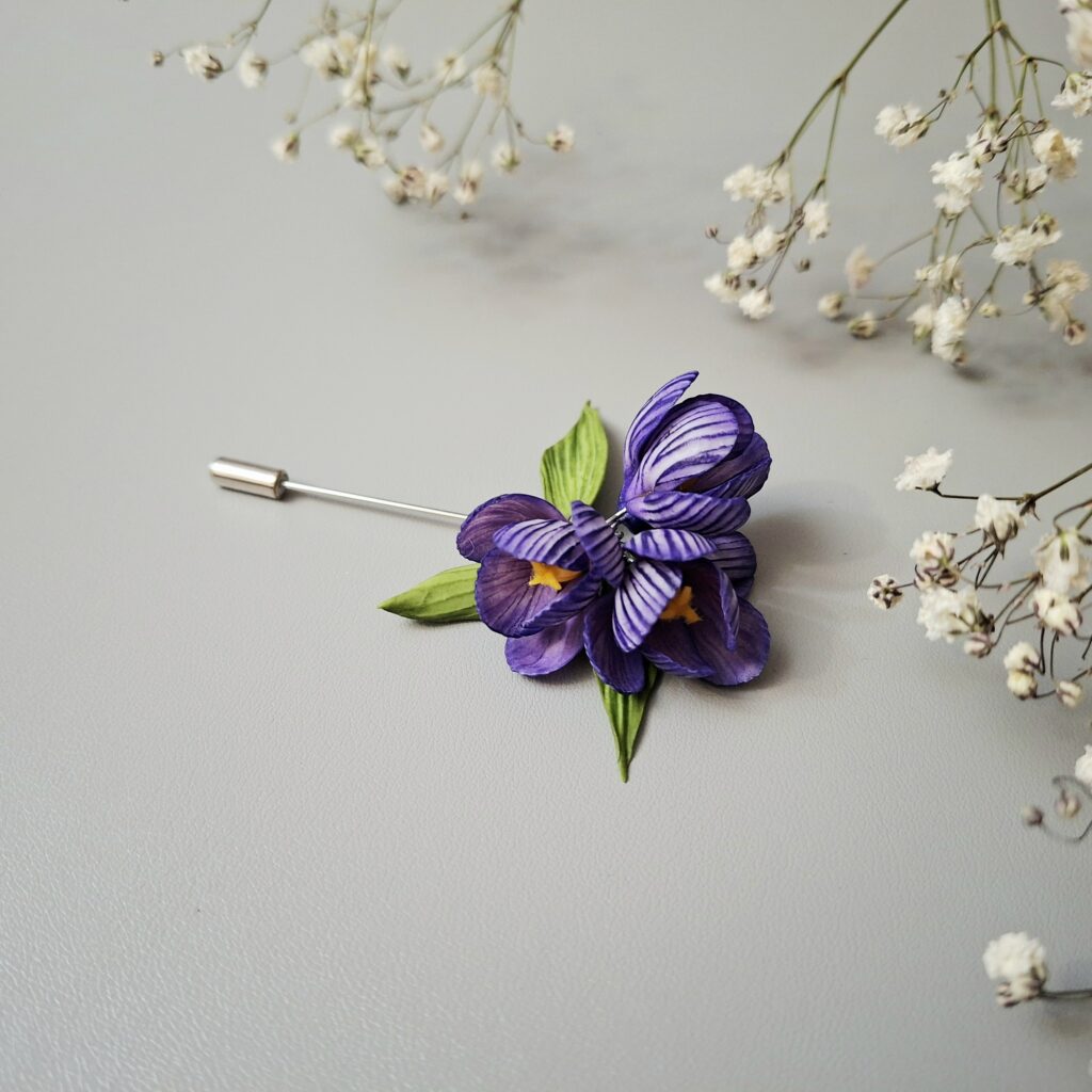 Брошь-игла Крокусы