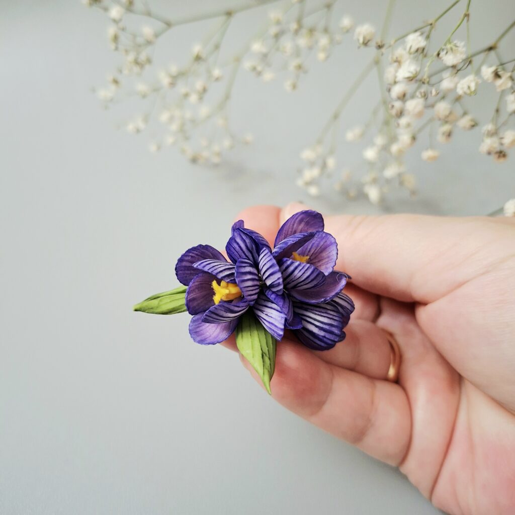 Брошь-игла Крокусы