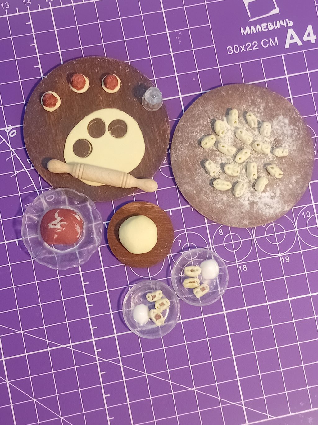 Набор миниатюры лепка пельменей, вареников в ассортименте