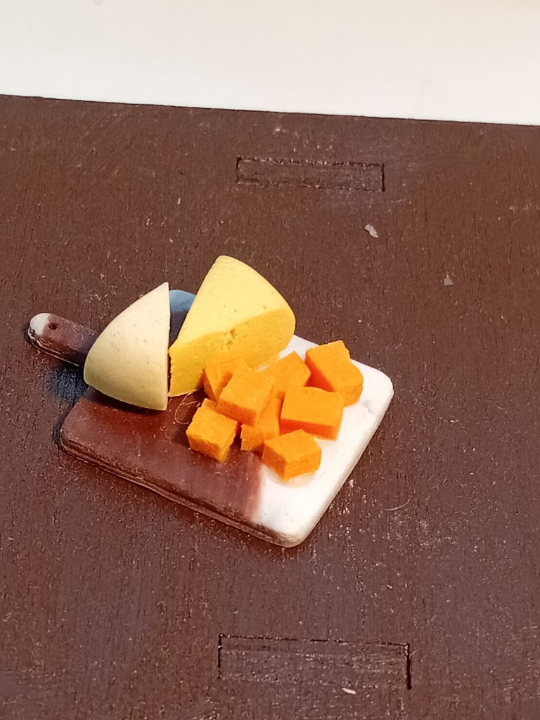 Миниатюра сыр на доске, еда для кукол