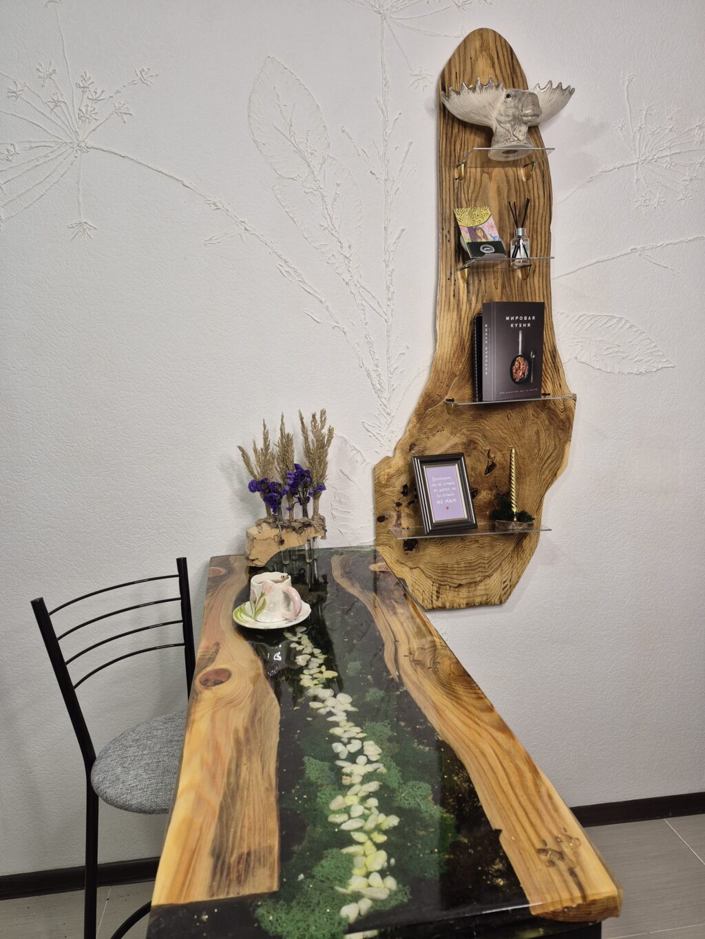 Настенная полка «Капля»